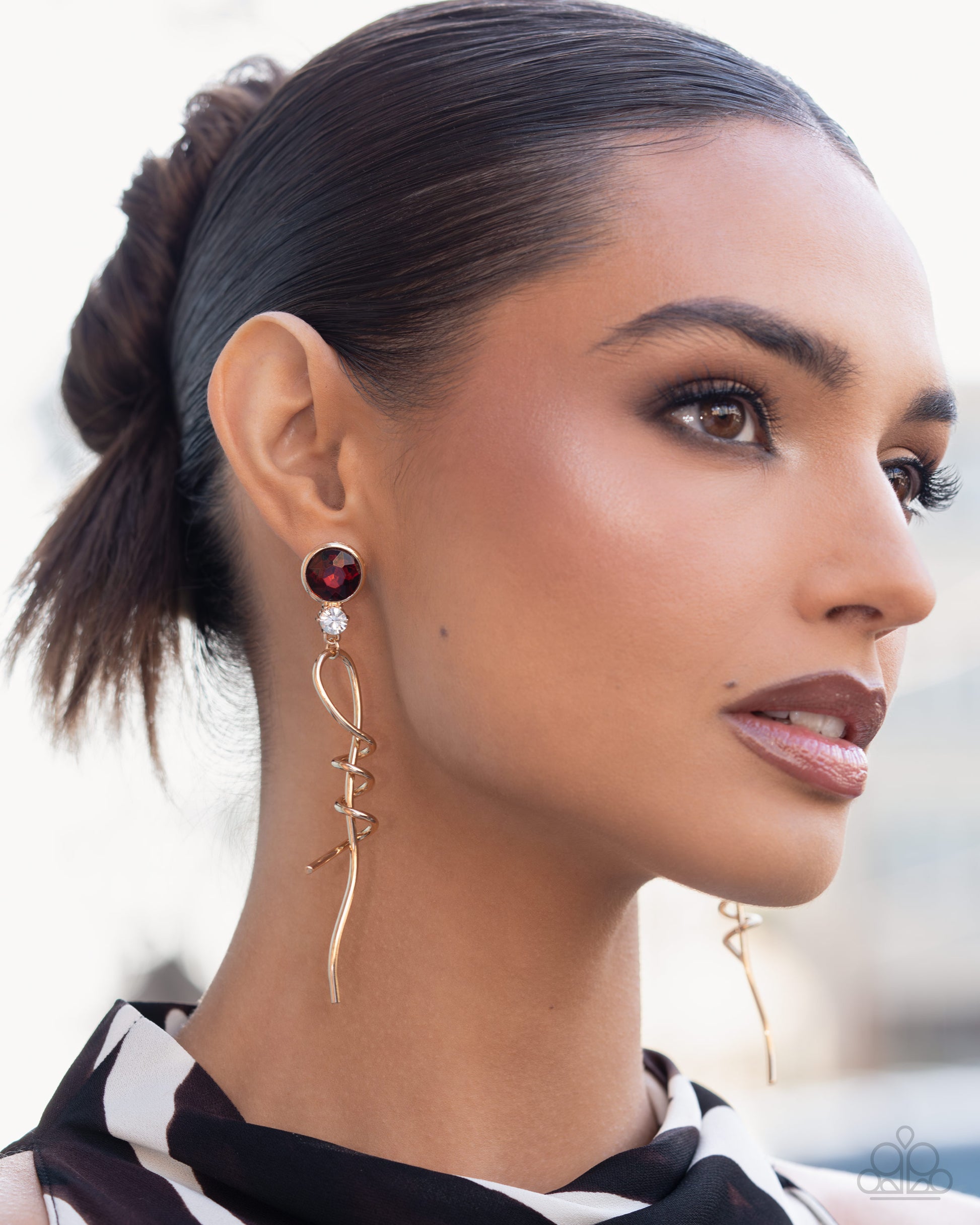 Pretty Pirouette - brown - Paparazzi earrings