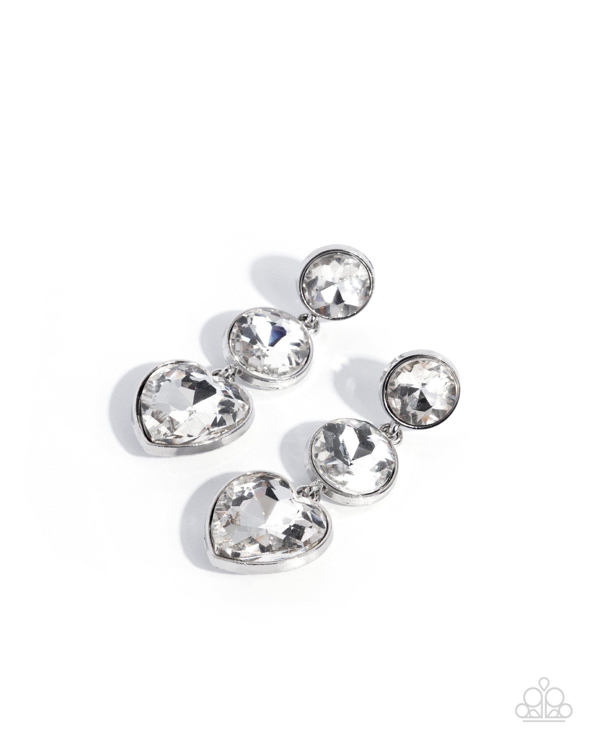 Pretty Poised - white - Paparazzi earrings