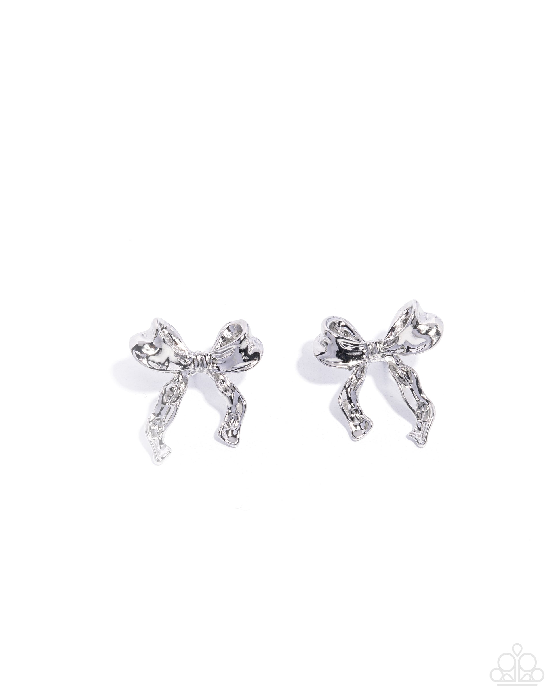 Princess Treatment - silver - Paparazzi earrings