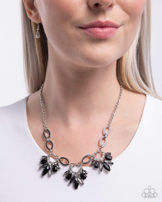 Professional Powerhouse - black - Paparazzi necklace