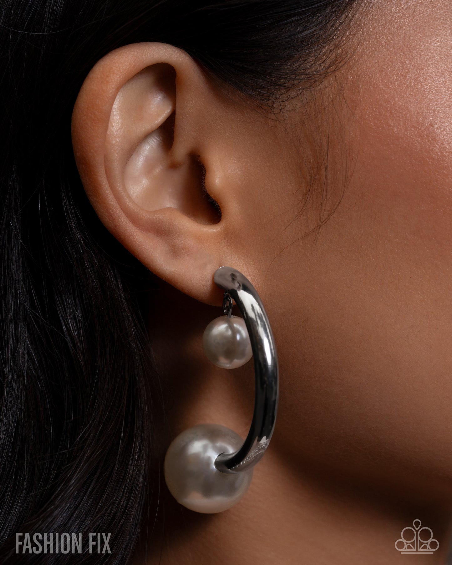 Profuse Poise - white - Paparazzi earrings