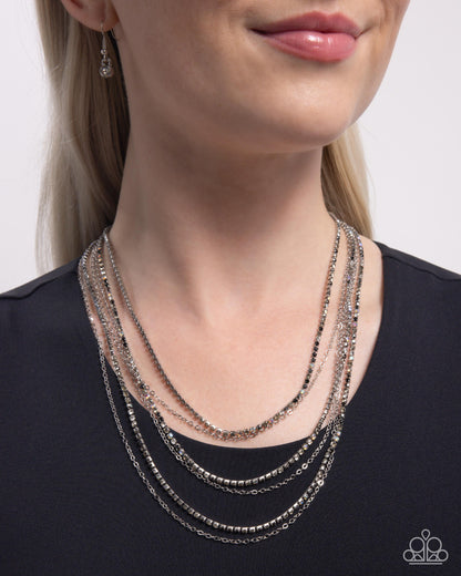 Pronged Purpose - black - Paparazzi necklace