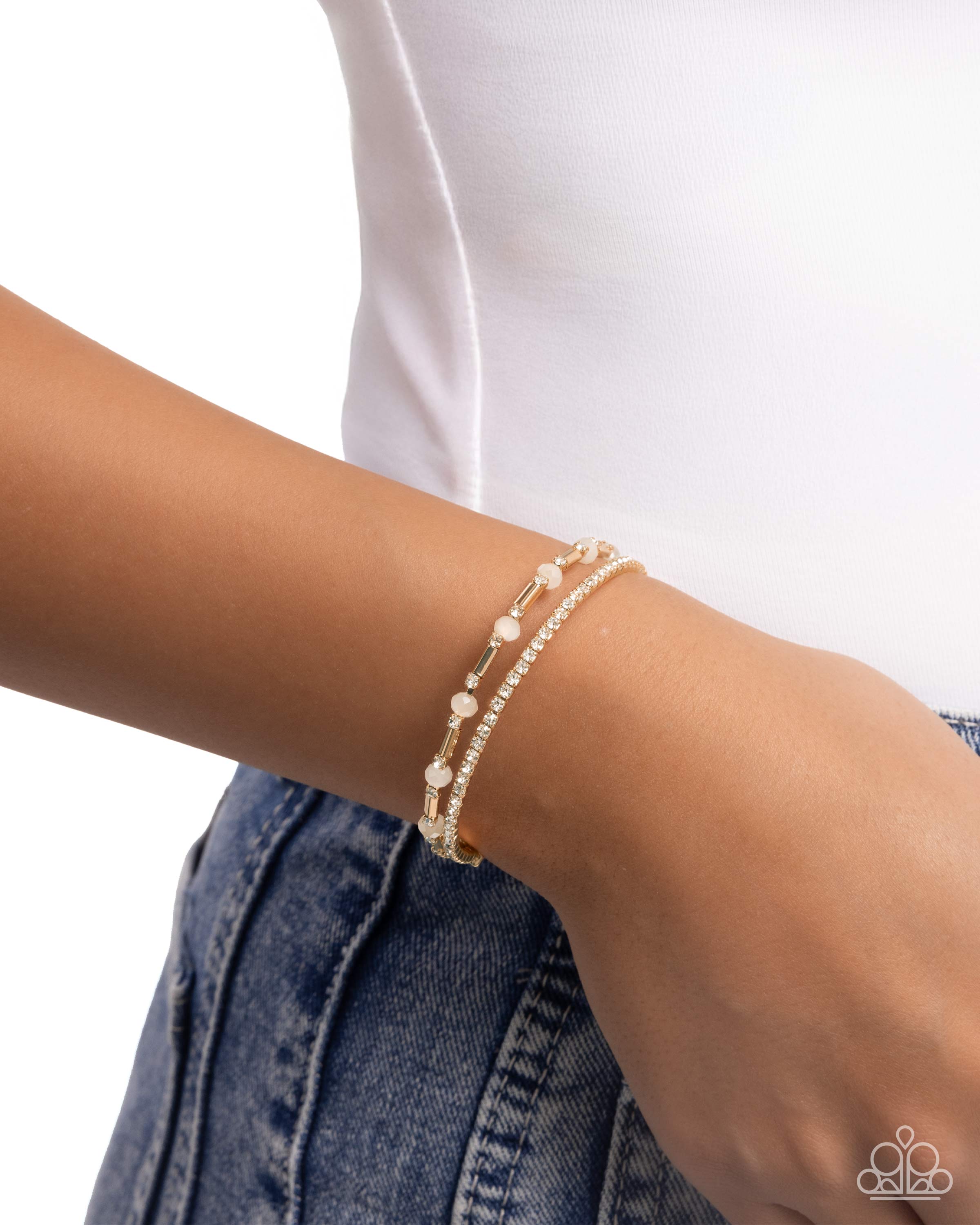 Publicity Pizzazz - gold - Paparazzi bracelet – JewelryBlingThing