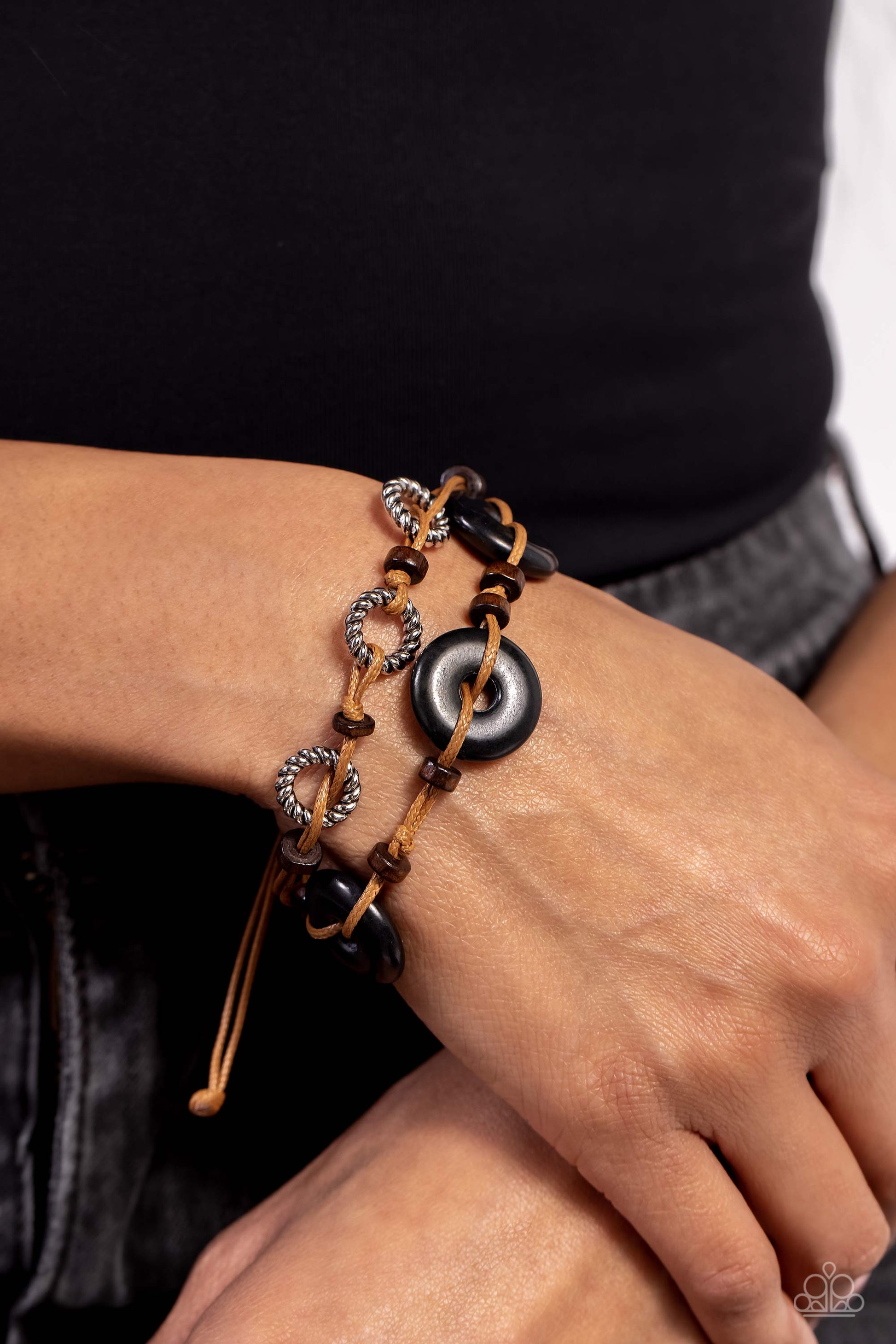 Quarry Quandary - black - Paparazzi bracelet