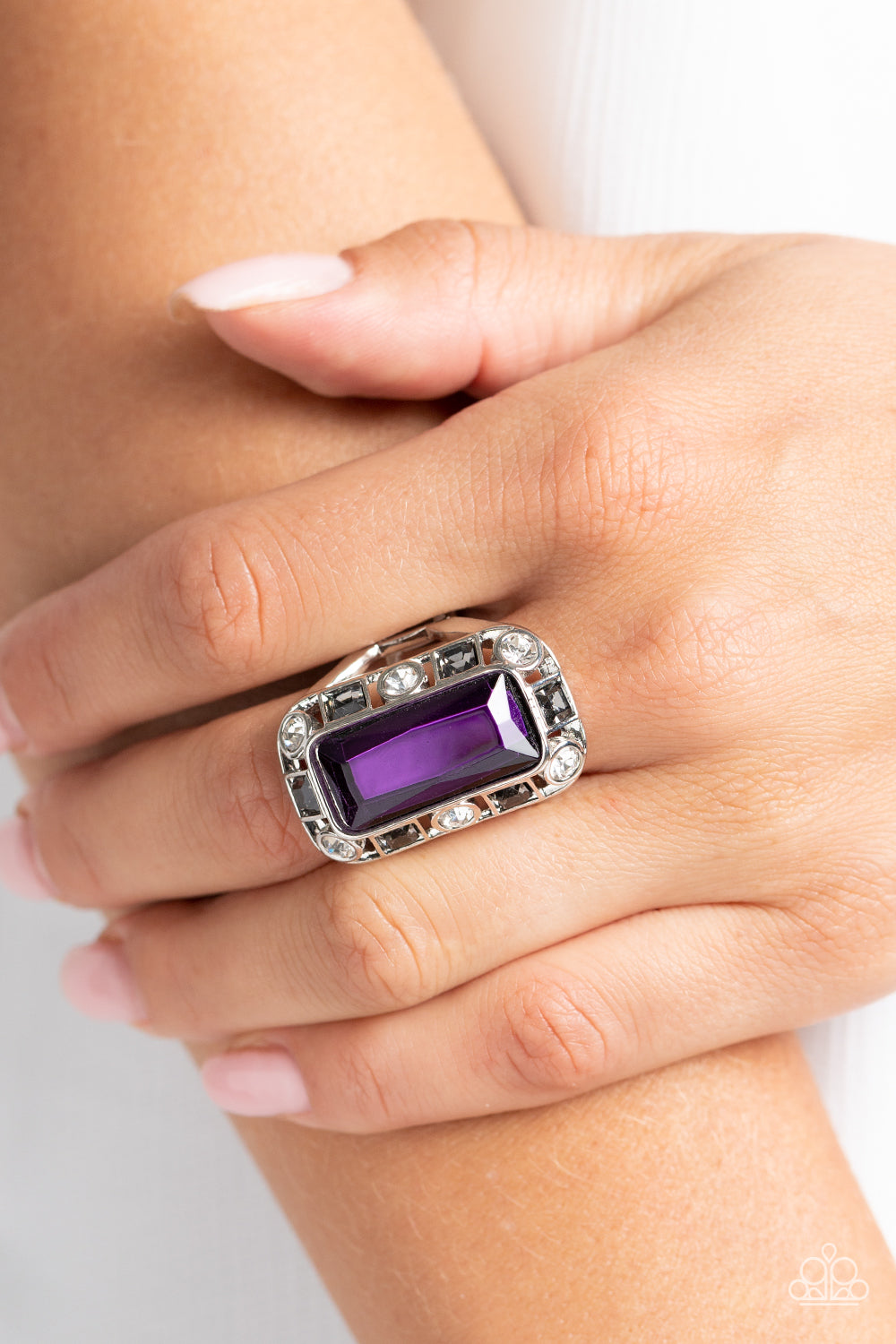 Radiant Rhinestones - purple - Paparazzi ring