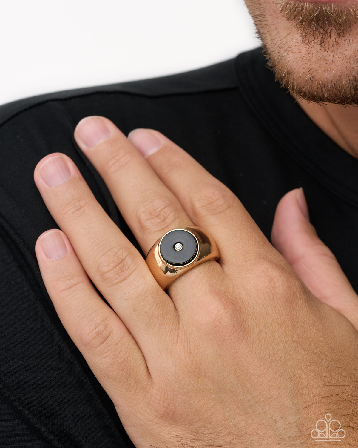 Radiant Run - gold - Paparazzi MENS ring