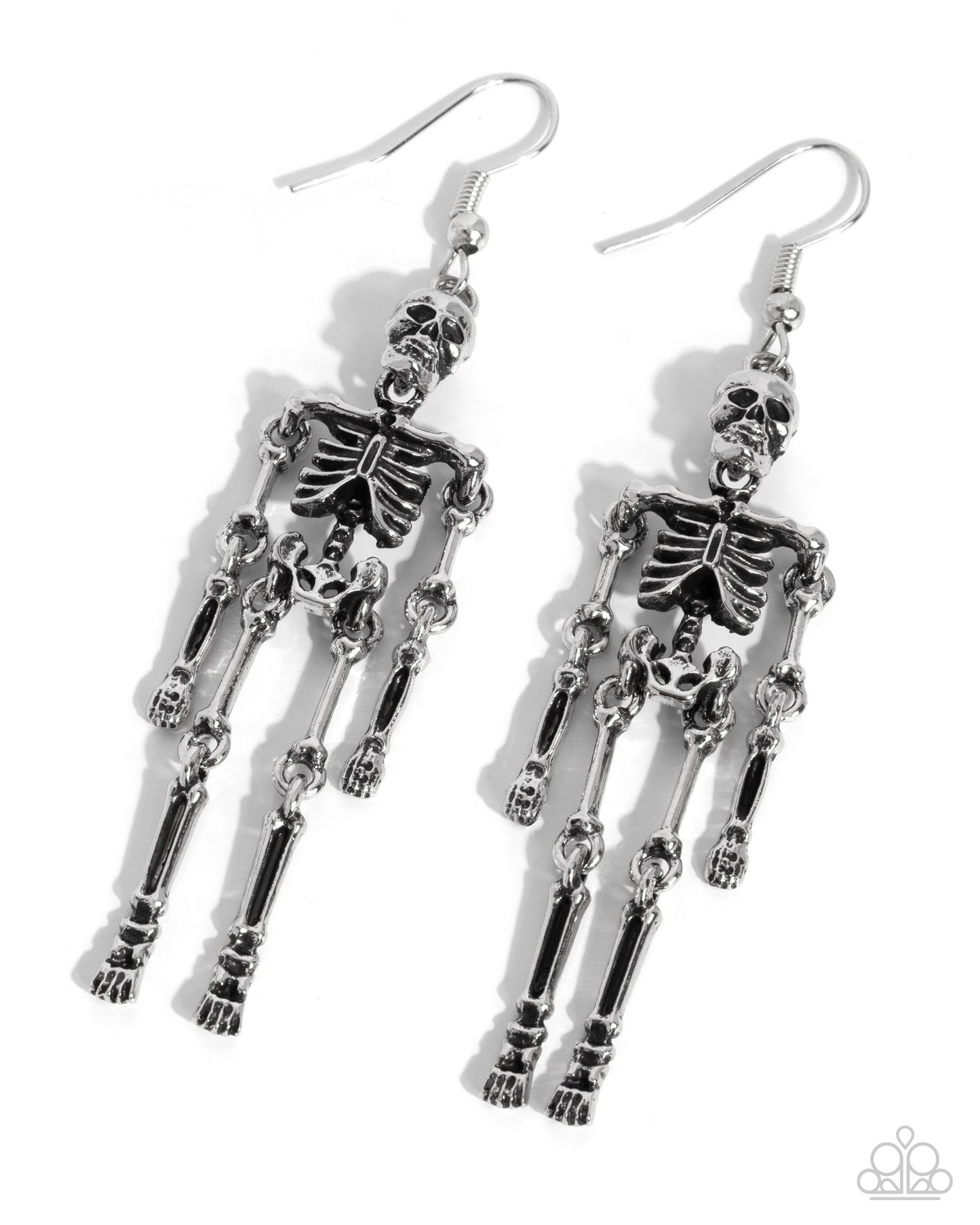 Rattle My Bones - silver - Paparazzi earrings