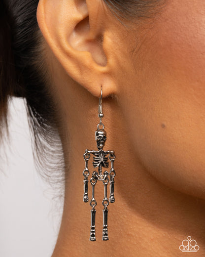 Rattle My Bones - silver - Paparazzi earrings