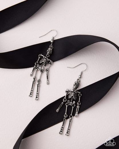 Rattle My Bones - silver - Paparazzi earrings