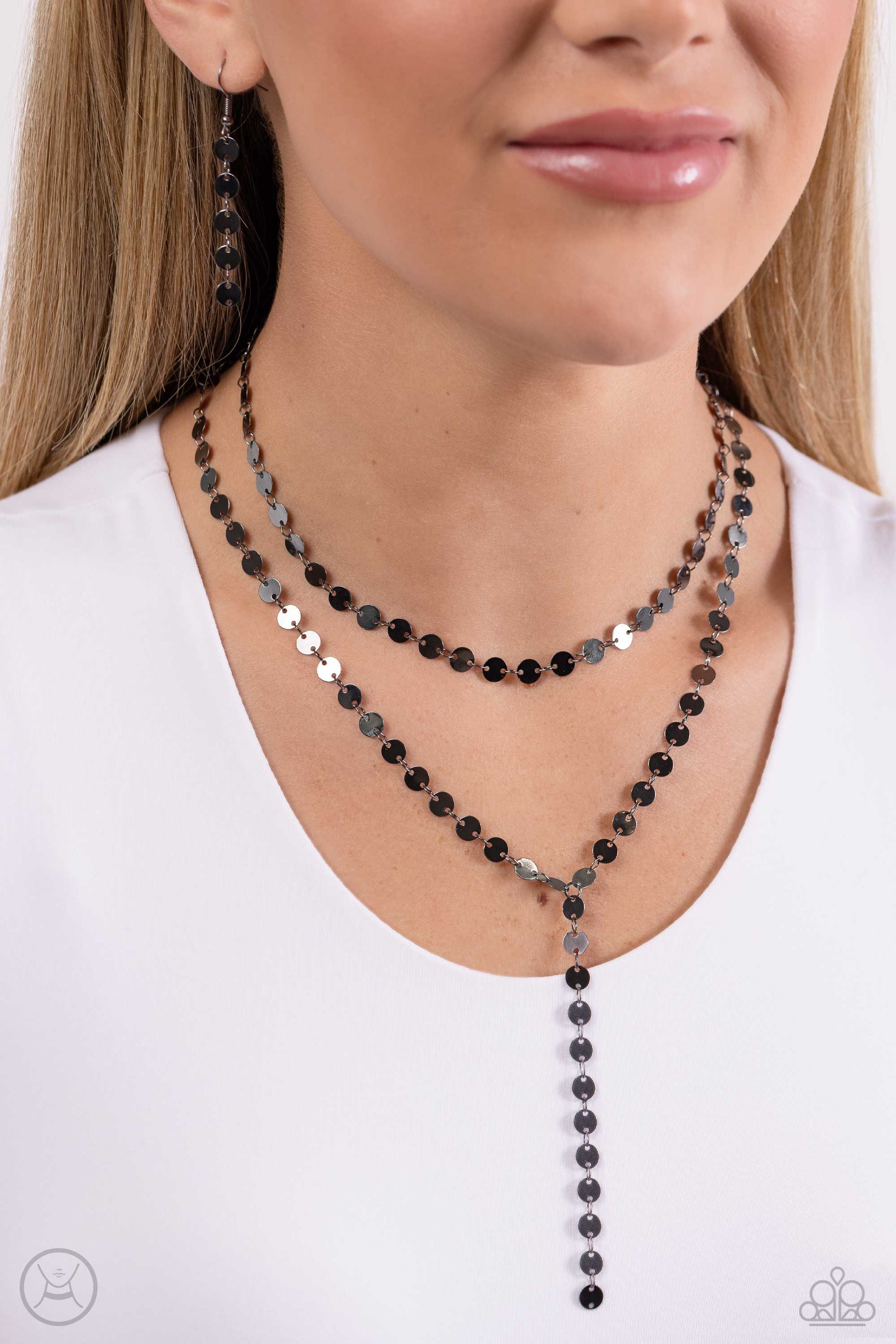 Reeling in Radiance - black - Paparazzi necklace