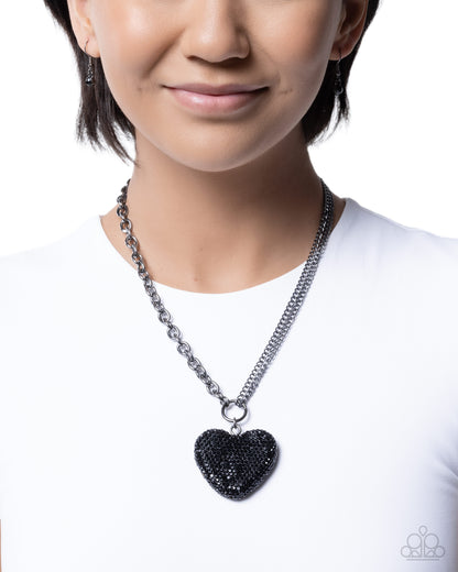 Refined Romeo - black - Paparazzi necklace