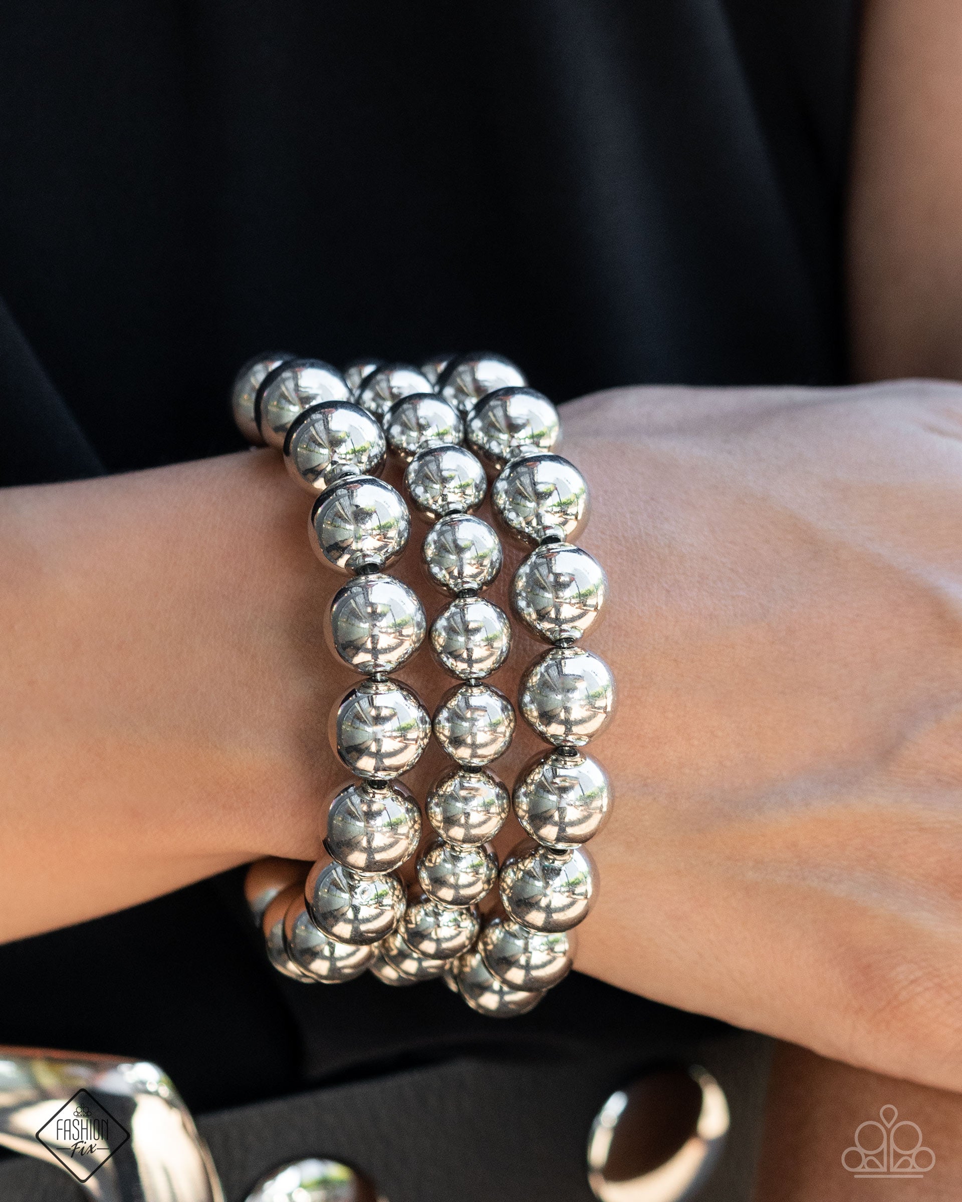 Refreshing Raindrops - silver - Paparazzi bracelet