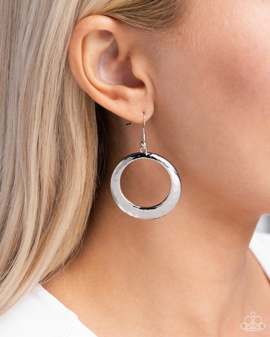 Retro Radius - silver - Paparazzi earrings
