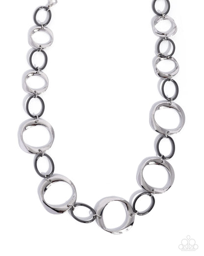 Ring Retrospect - silver - Paparazzi necklace