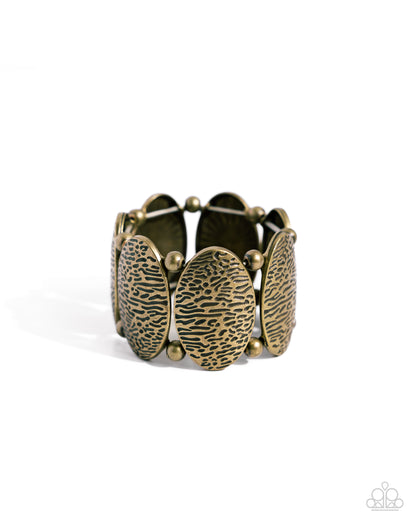 River Realm - brass - Paparazzi bracelet