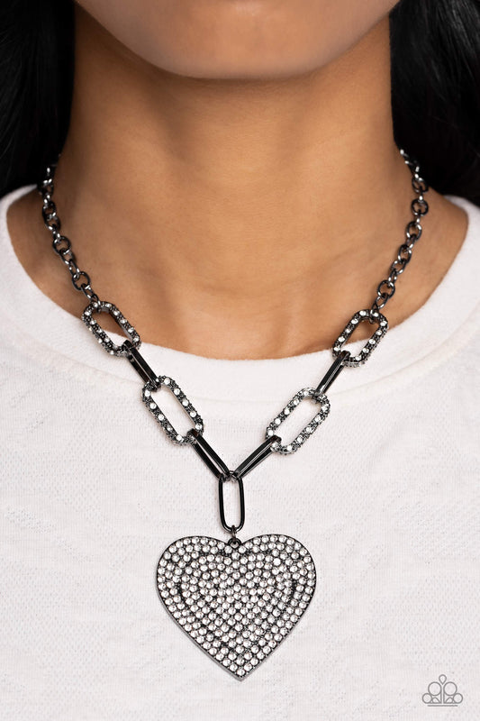 Roadside Romance - black - Paparazzi necklace