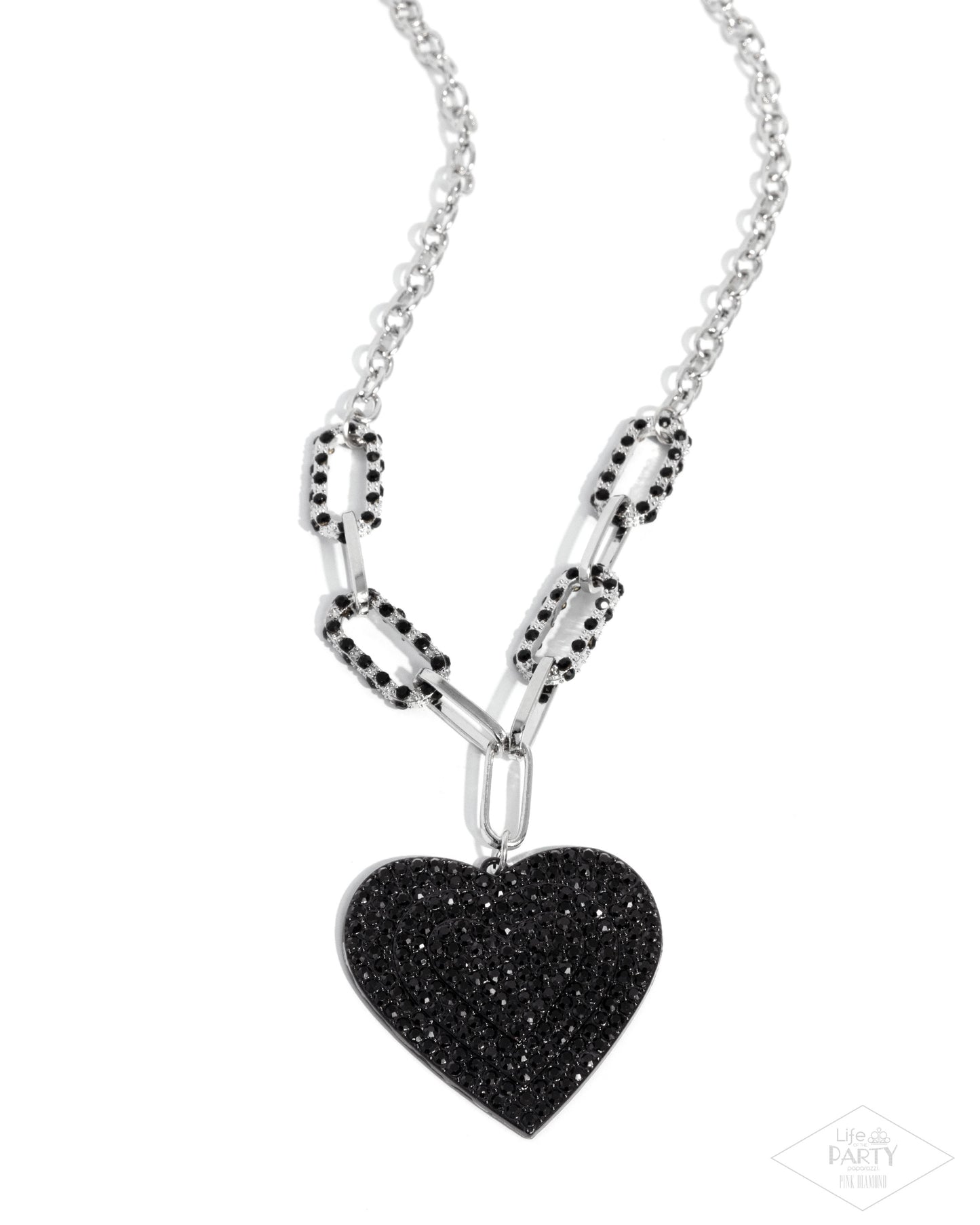 Roadside Romance - black - Paparazzi necklace
