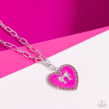 Romantic Gesture - pink - Paparazzi necklace