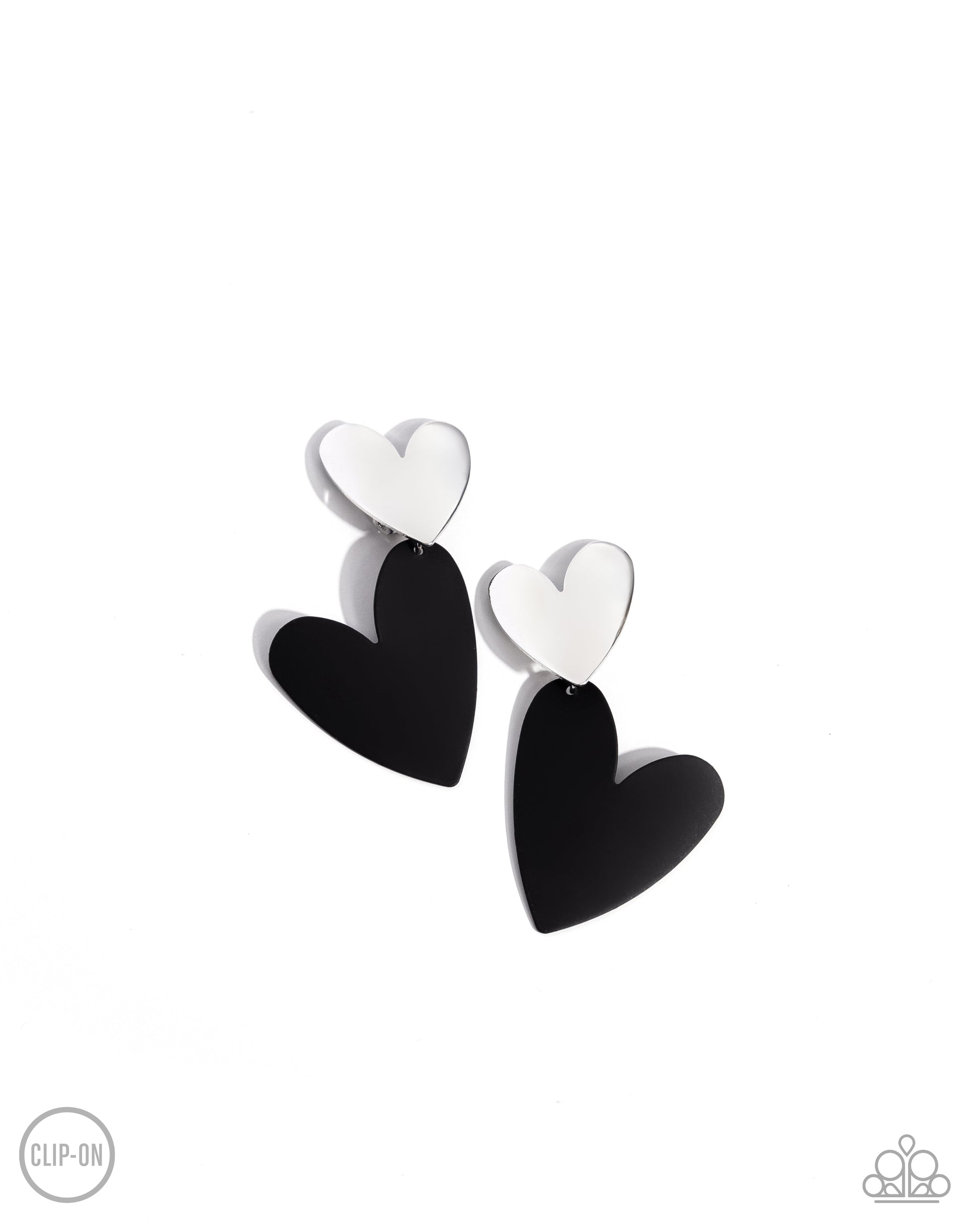 Romantic Occasion - black - Paparazzi CLIP ON earrings