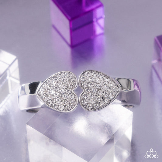 Romantic Rhapsody - white - Paparazzi bracelet