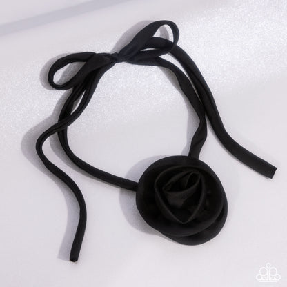 Rosette Reality - black - Paparazzi necklace