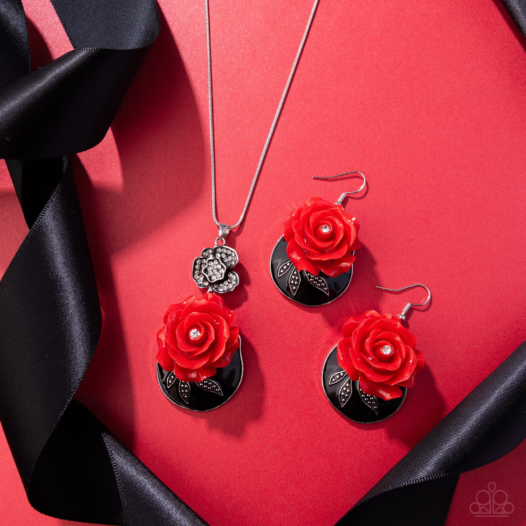 Rosy Rally - red - Paparazzi earrings