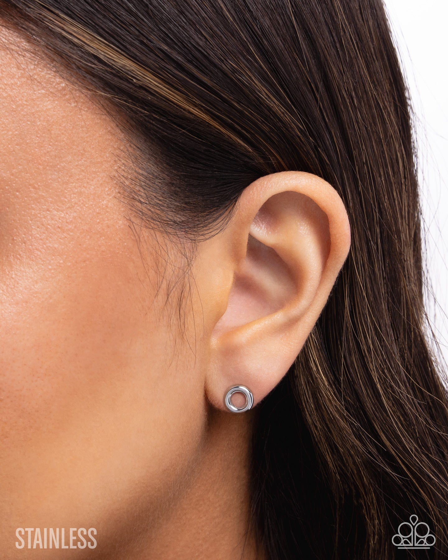 Round Table Radiance - silver - Paparazzi earrings