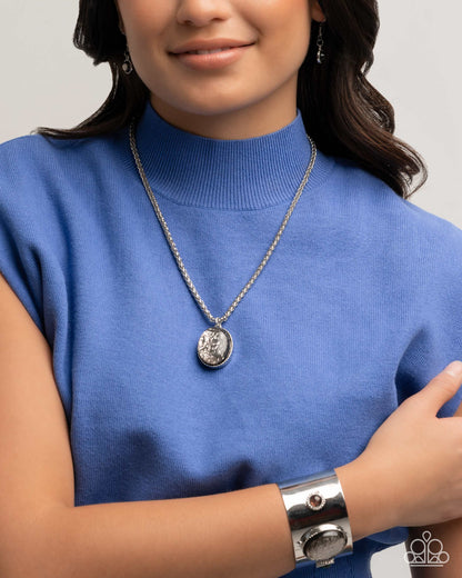 Rule the Night - silver - Paparazzi necklace