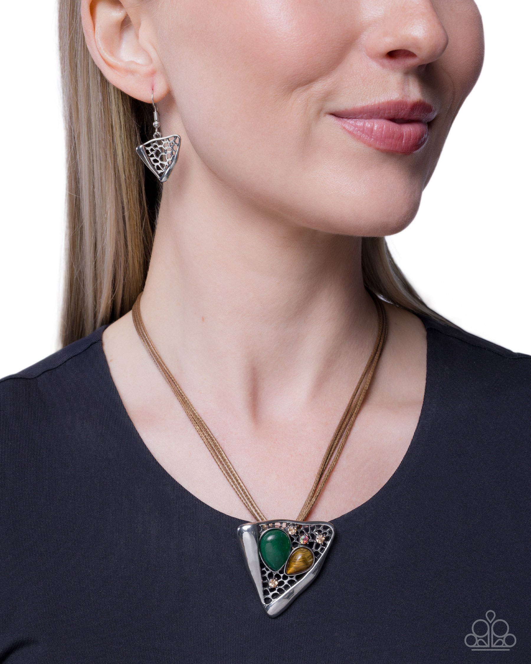 Runaway Rusticity - green - Paparazzi necklace