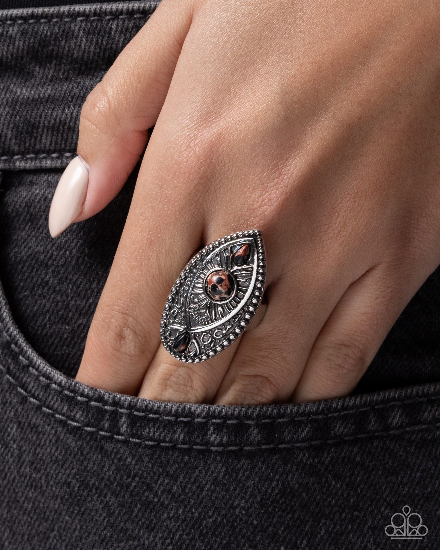 Rustic Raise - black - Paparazzi ring