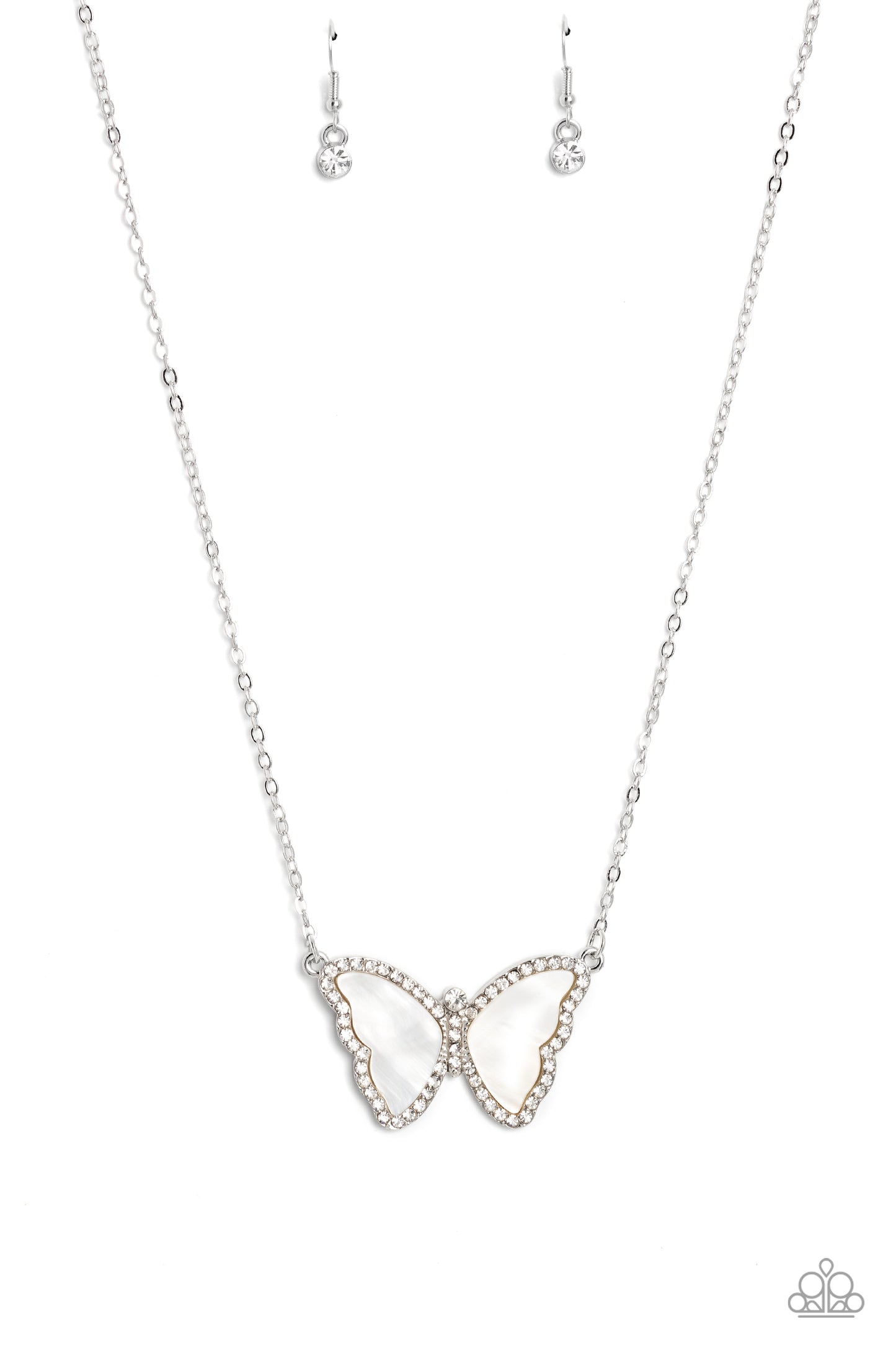 SHELL-bound - white - Paparazzi necklace