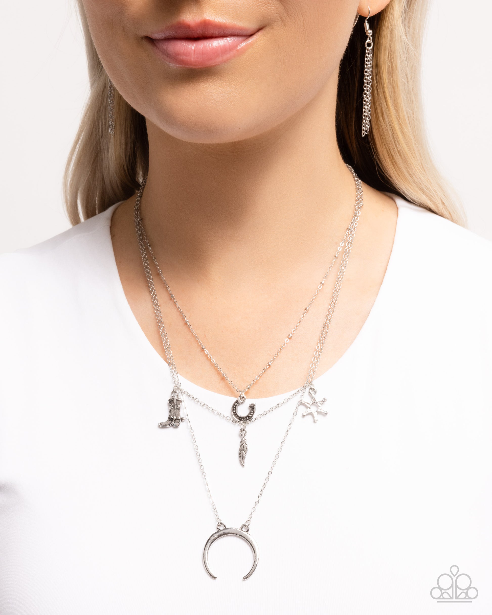 Saloon Sass - silver - Paparazzi necklace