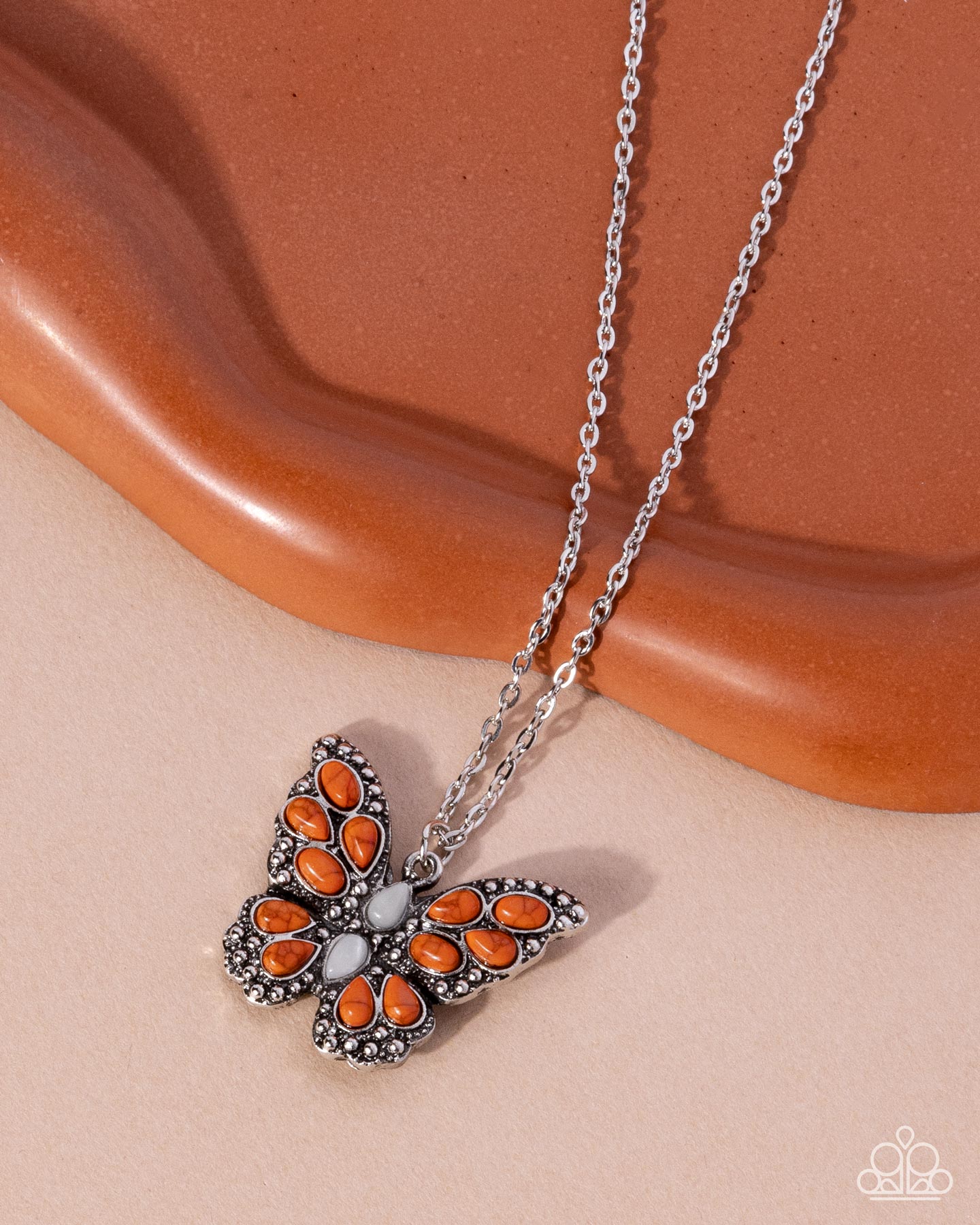 Santa Fe Satisfaction - orange - Paparazzi necklace