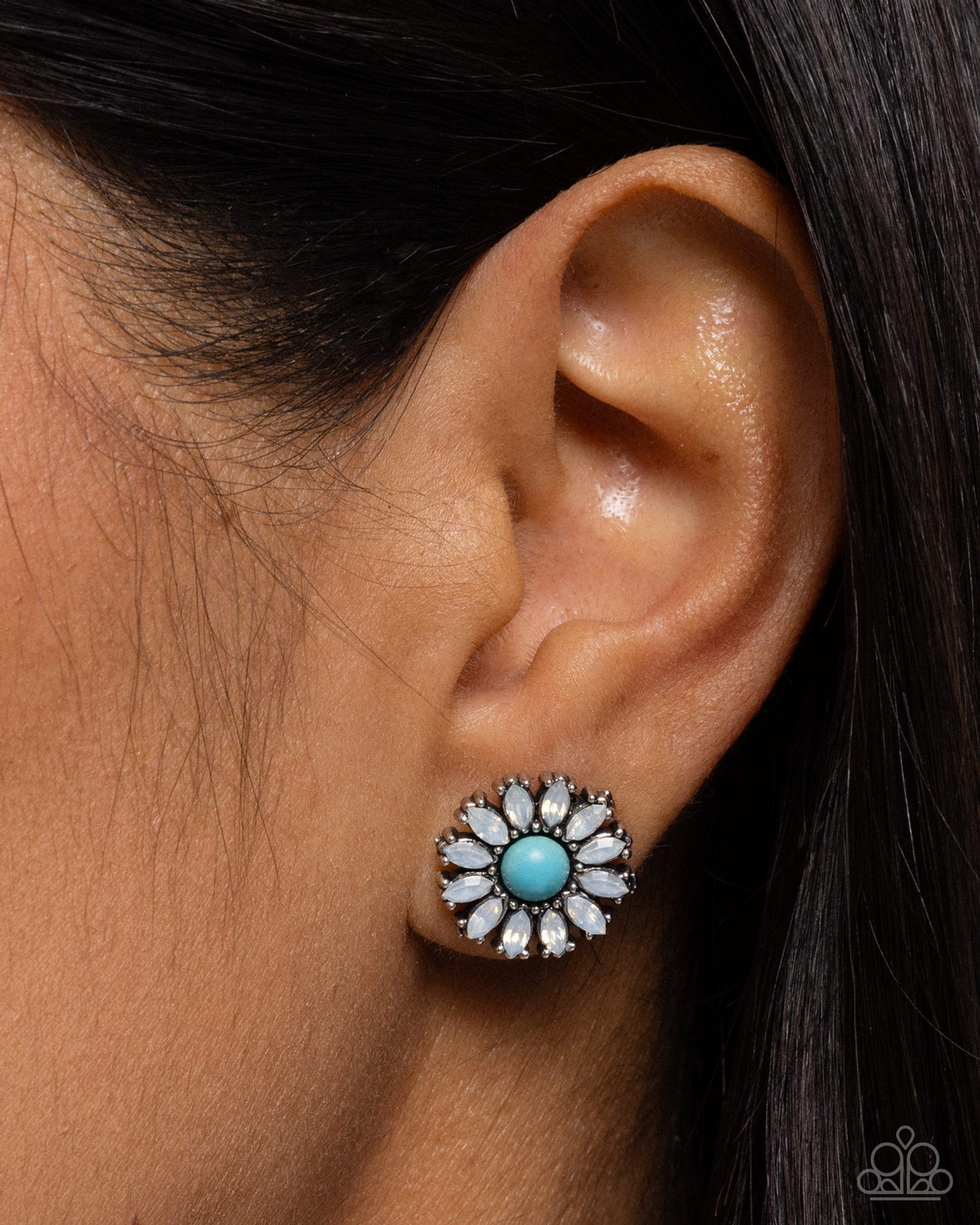 Santa Fe Showcase - blue - Paparazzi earrings