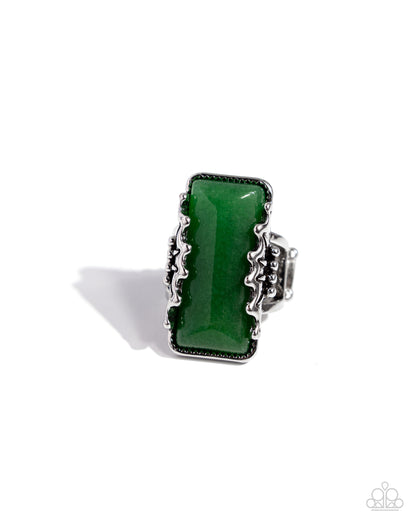 Scalloped Stone - green - Paparazzi ring
