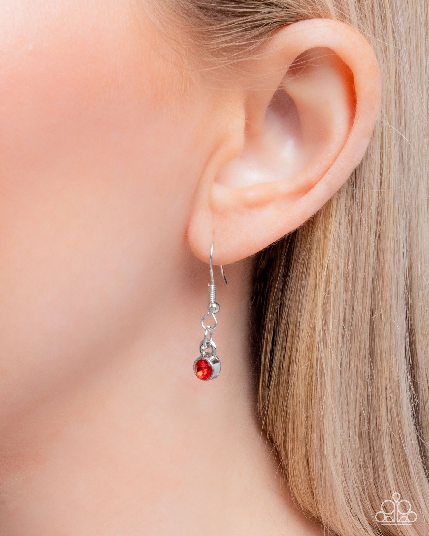 Scintillating Stars - red - Paparazzi necklace