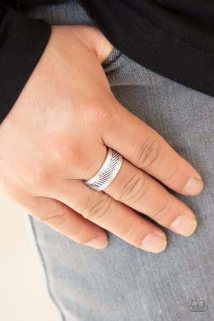 Scrape The Barrel - silver - Paparazzi MENS ring