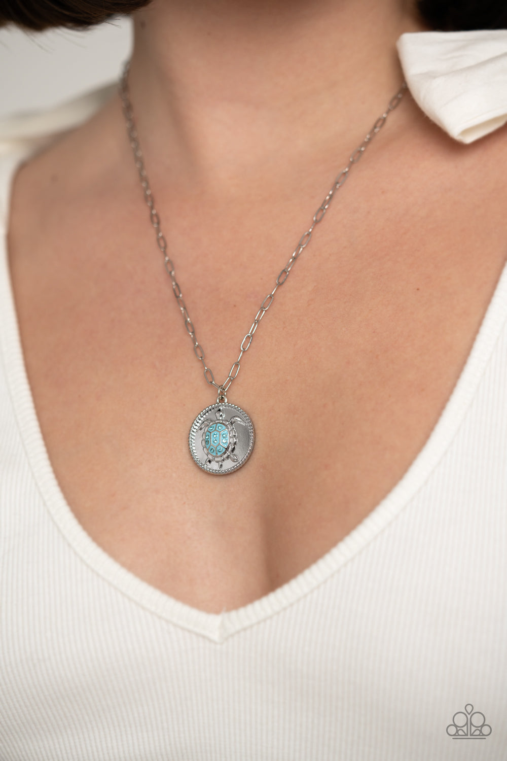 Sea Turtle Shimmer - blue - Paparazzi necklace
