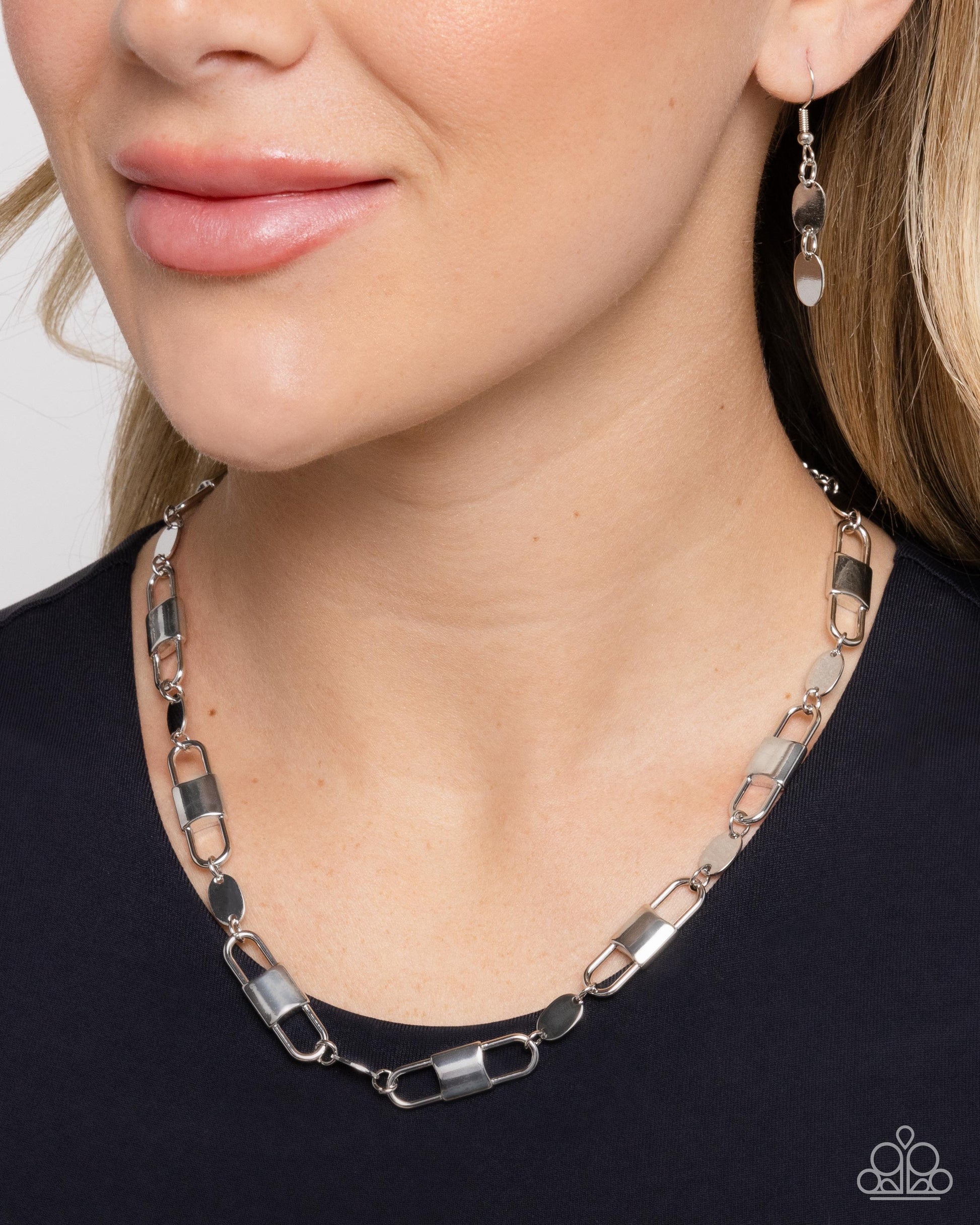 Seamless Sunset - silver - Paparazzi necklace