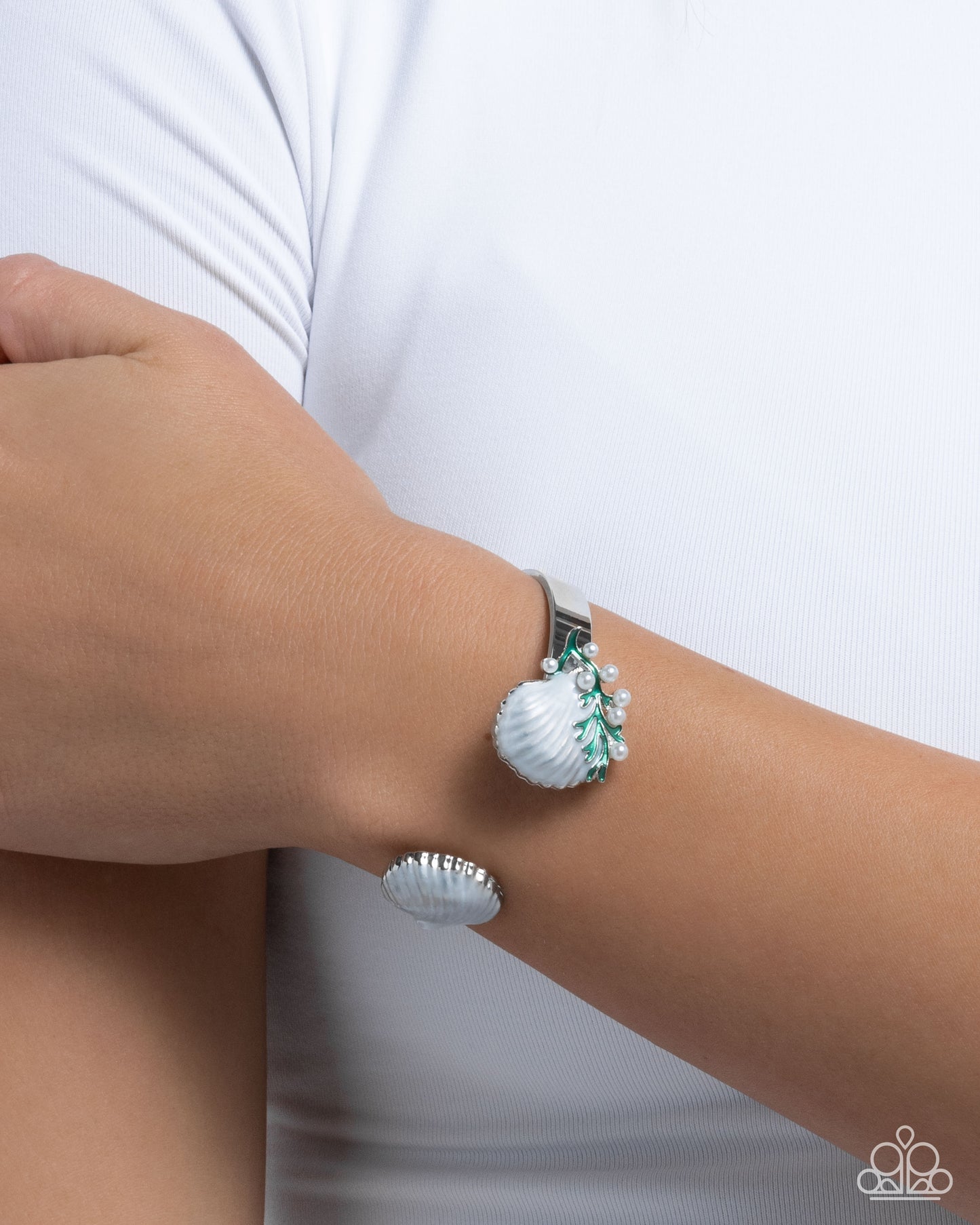 Seashell Splendor - white - Paparazzi bracelet