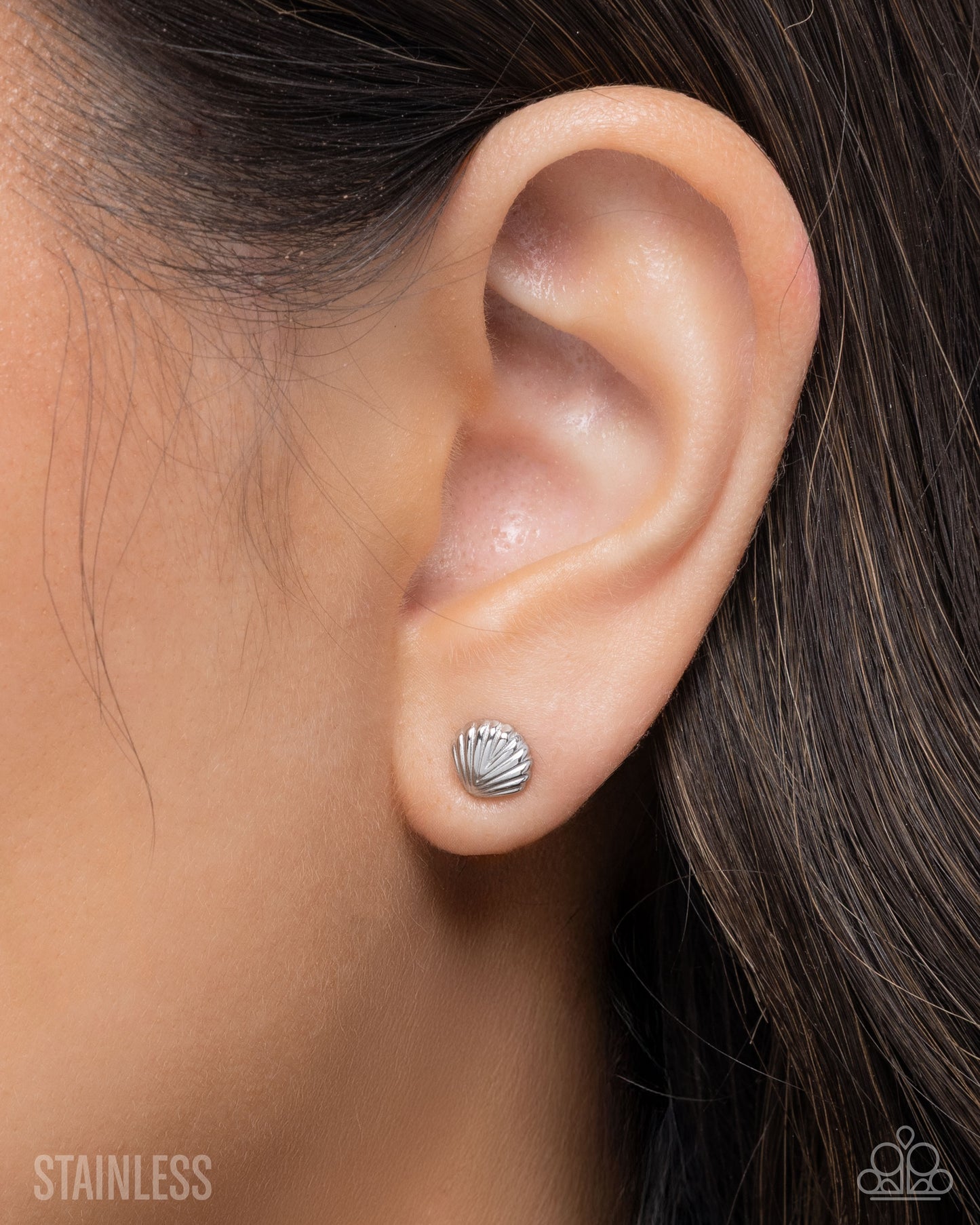 Seashell Strategy - silver - Paparazzi earrings