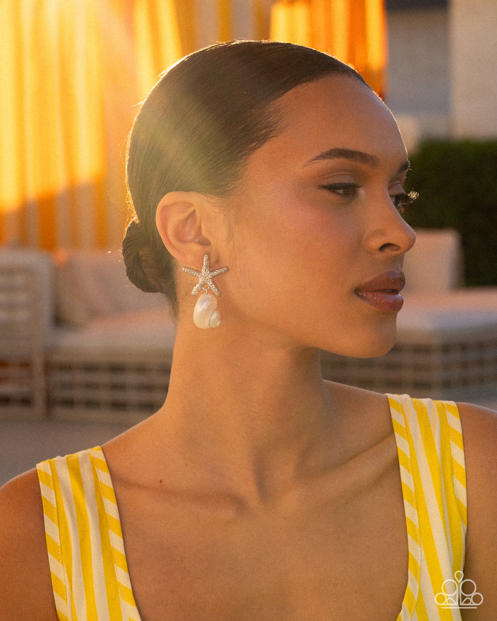 Seaside Suite - white - Paparazzi earrings