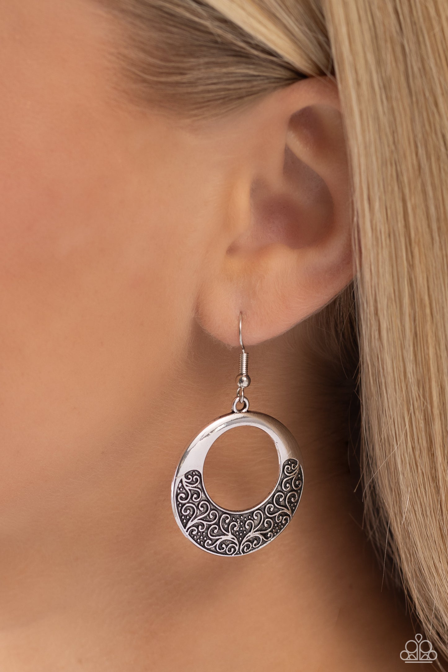 Secret Vineyards - silver - Paparazzi earrings