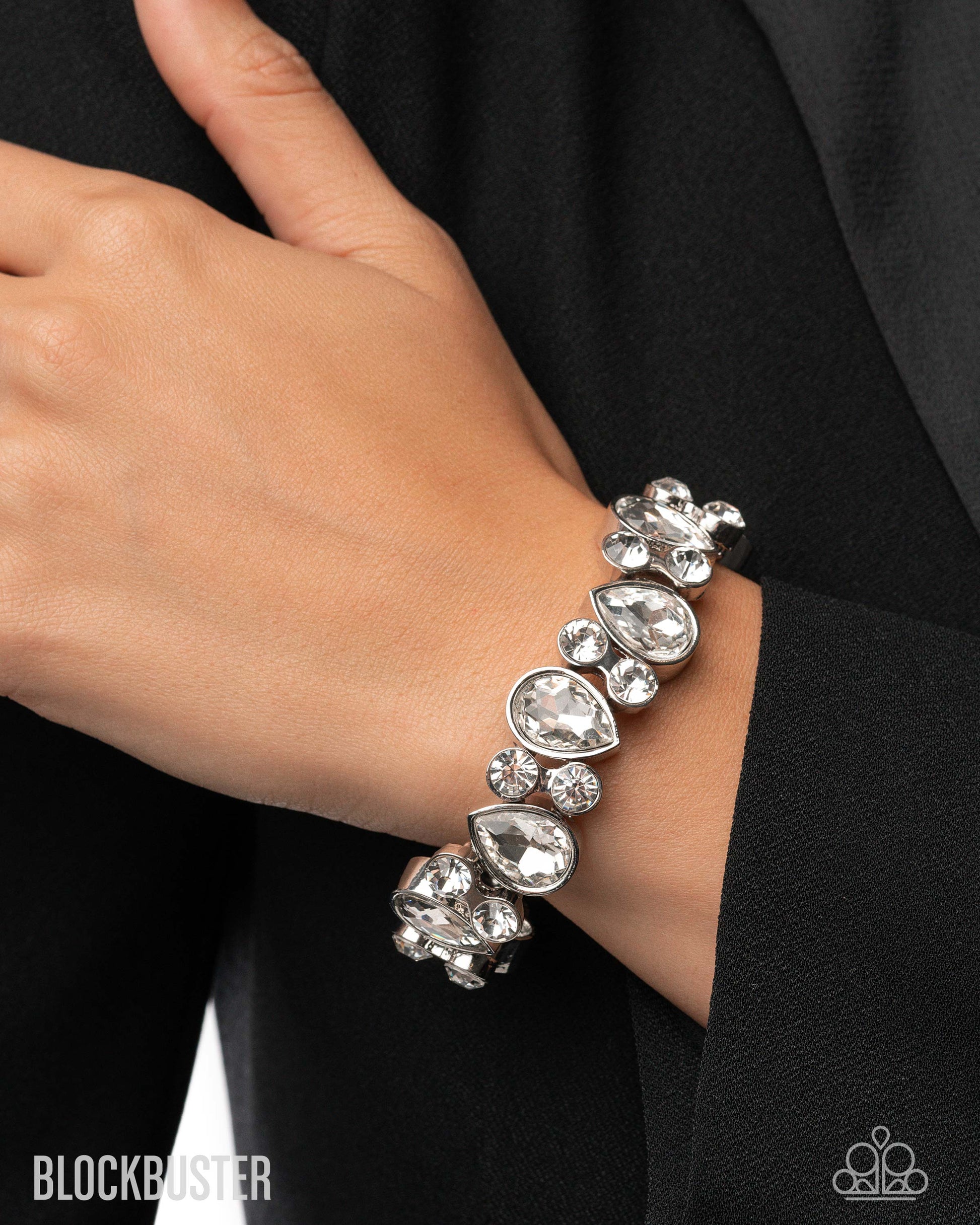 Secure Sparkle - white - Paparazzi bracelet