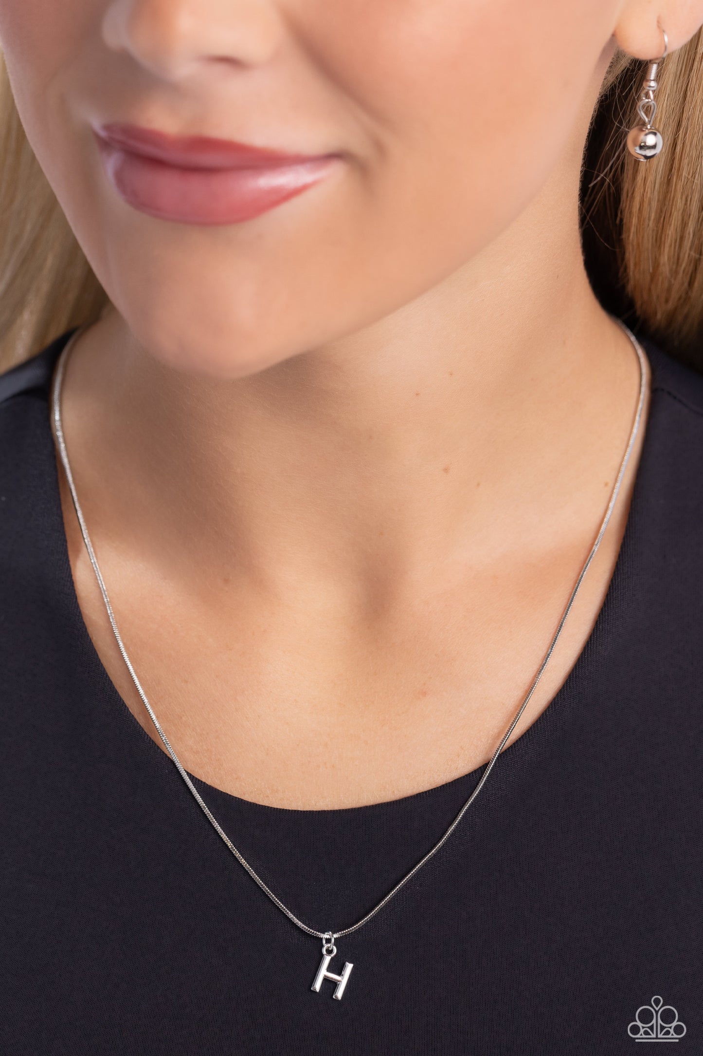 Seize the Initial - silver - H - Paparazzi necklace