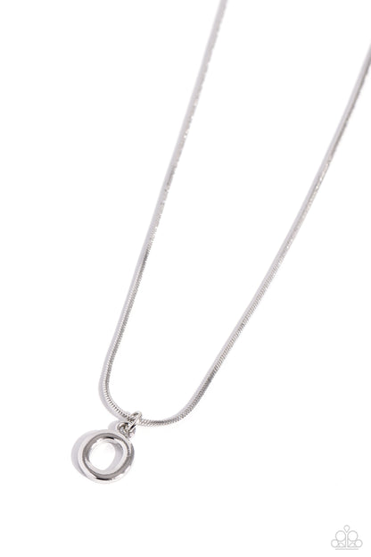 Seize the Initial - silver - O - Paparazzi necklace