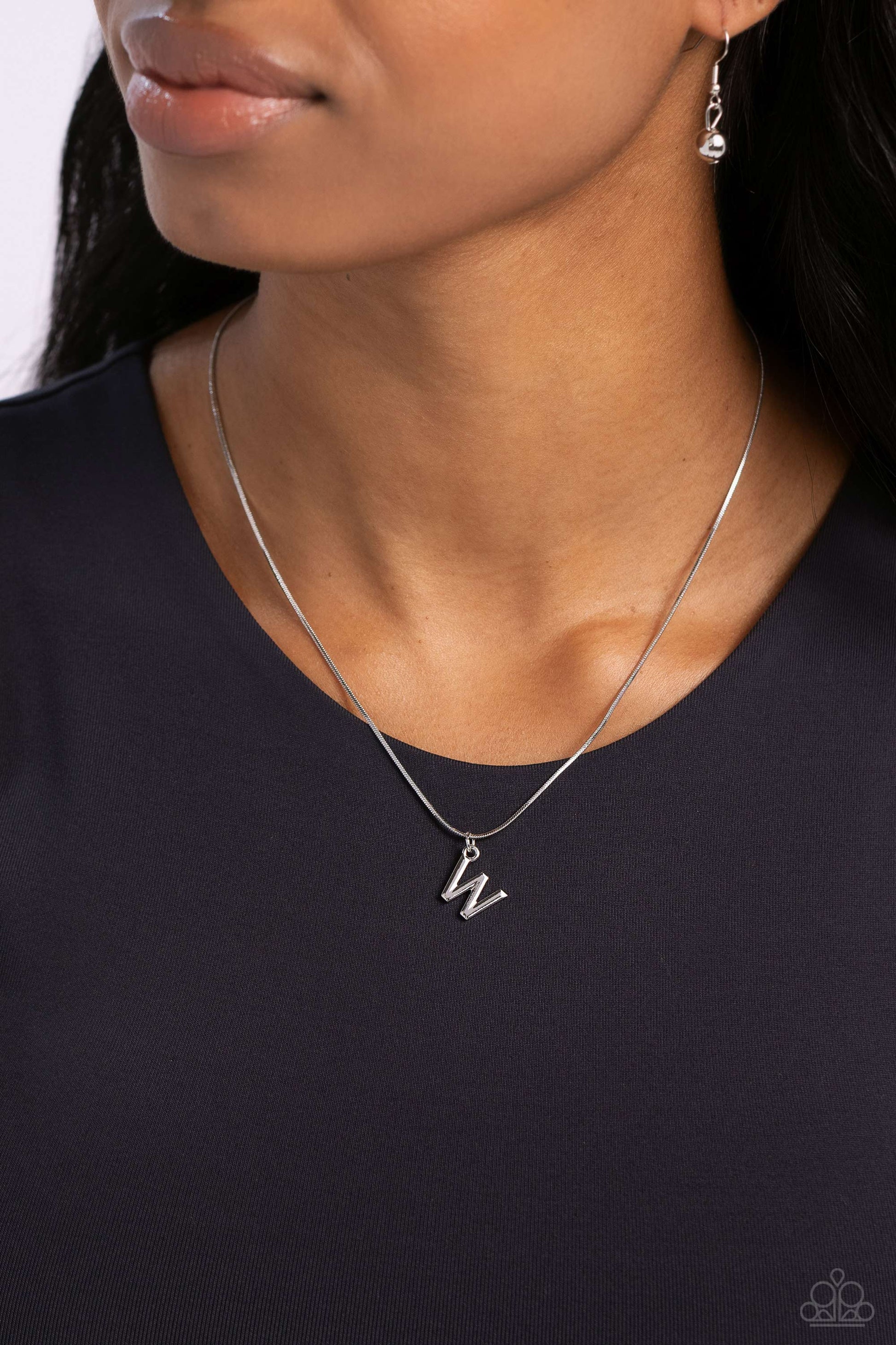 Seize the Initial - silver - W - Paparazzi necklace
