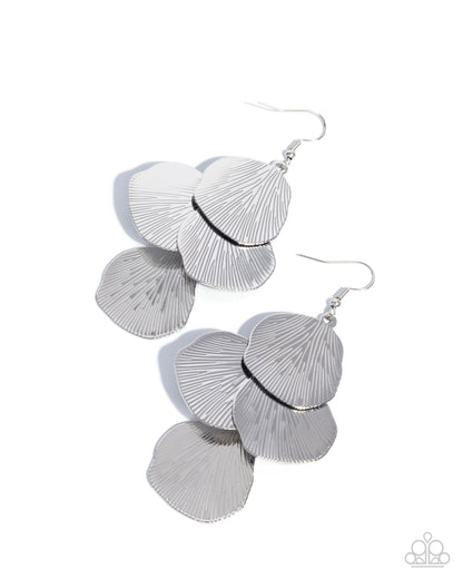 Seize the Seashells - silver - Paparazzi earrings