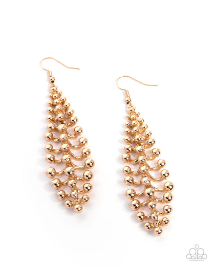 Seize the Studs - gold - Paparazzi earrings