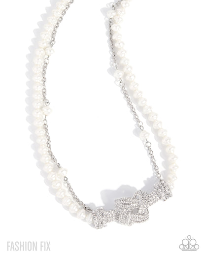 Select Sass - white - Paparazzi necklace